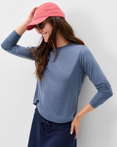 Women's Moisture-Wicking Long-Sleeve Performance Tee
